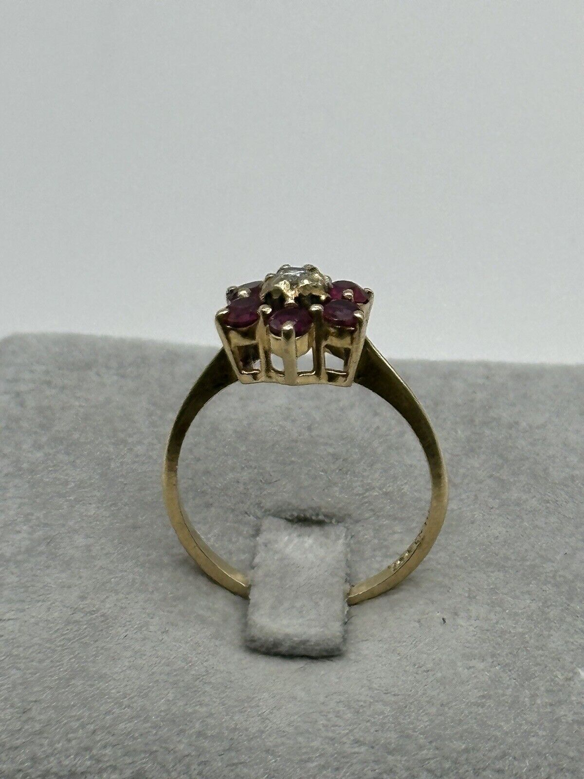 14k Yellow Gold Ruby And Diamond Flower Ring Size 6.5 Maker ODI